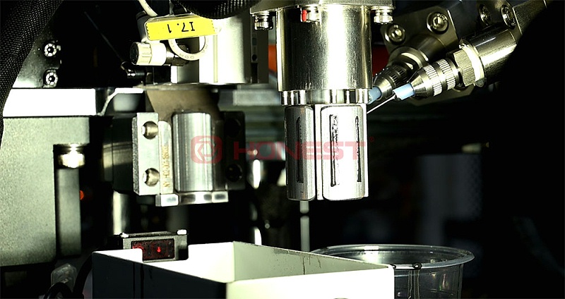 自動(dòng)點(diǎn)膠機(jī)