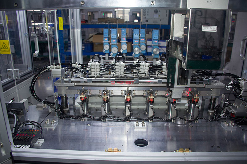 馬達(dá)裝配機