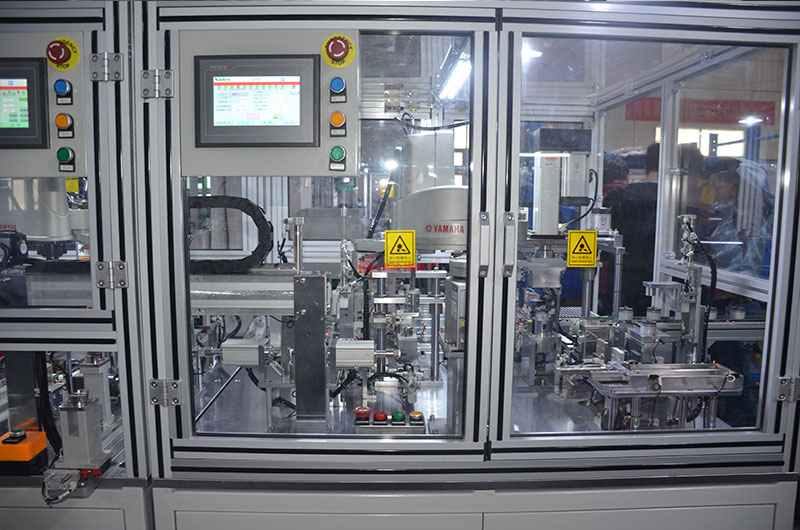 馬達(dá)裝配機1